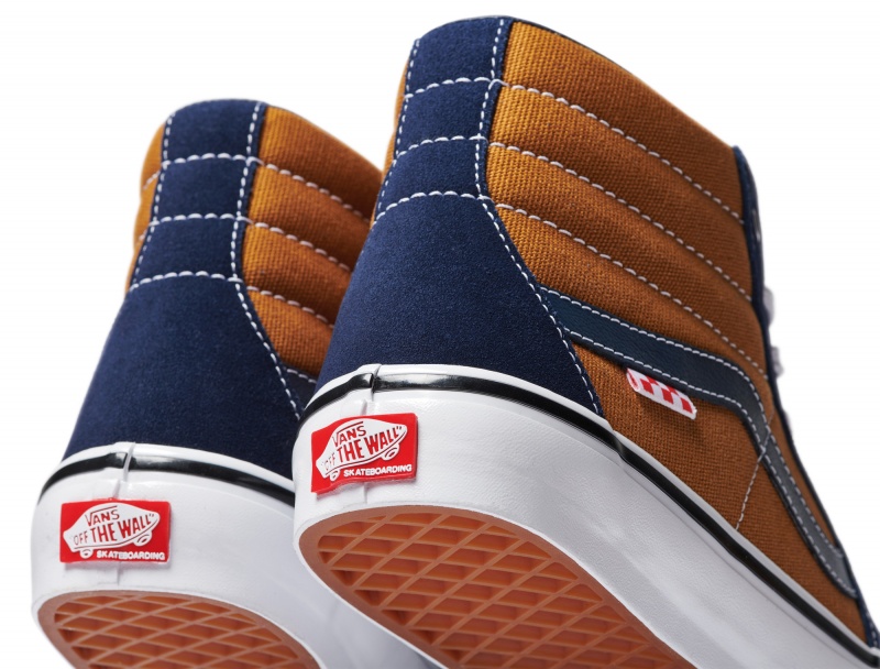 Tnis Vans Sk8-Hi Reynolds Skate Azul Escuro e Bege